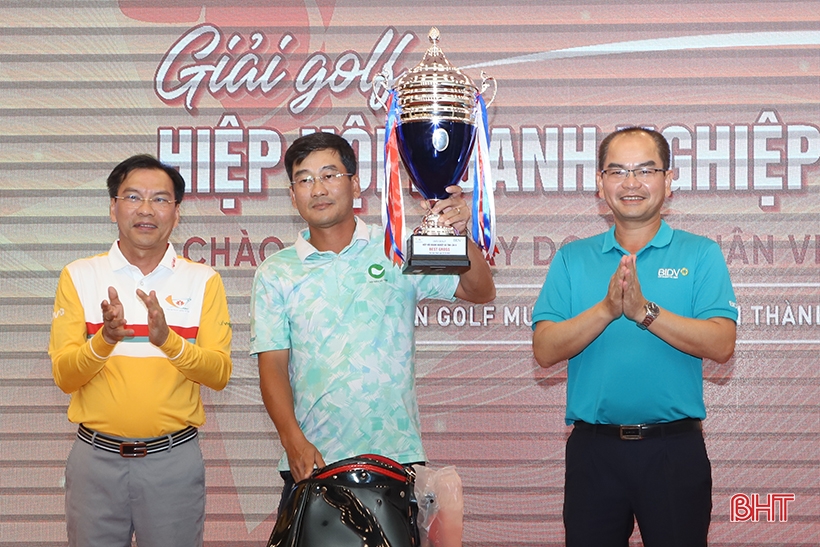 Best Gross là golfer Nguyễn Thanh Tuấn.