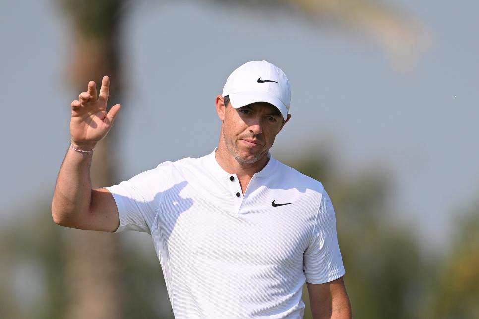 Rory McIlroy tỏa sáng, đoạt cúp Dubai Desert Classic lần thứ 4